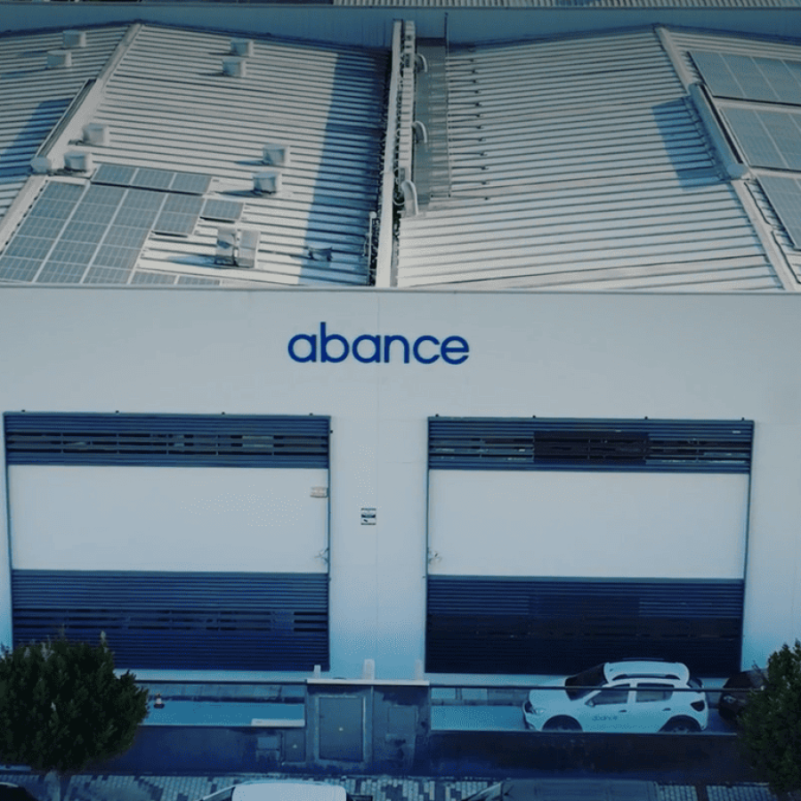 Abance. Fachada placas solares